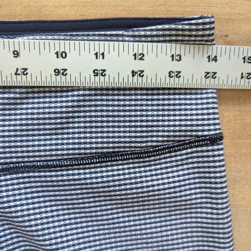 lululemon athletica Wunder Under Crop Leggings in Navy White Gingham - Size 8 - Picture 11 of 11